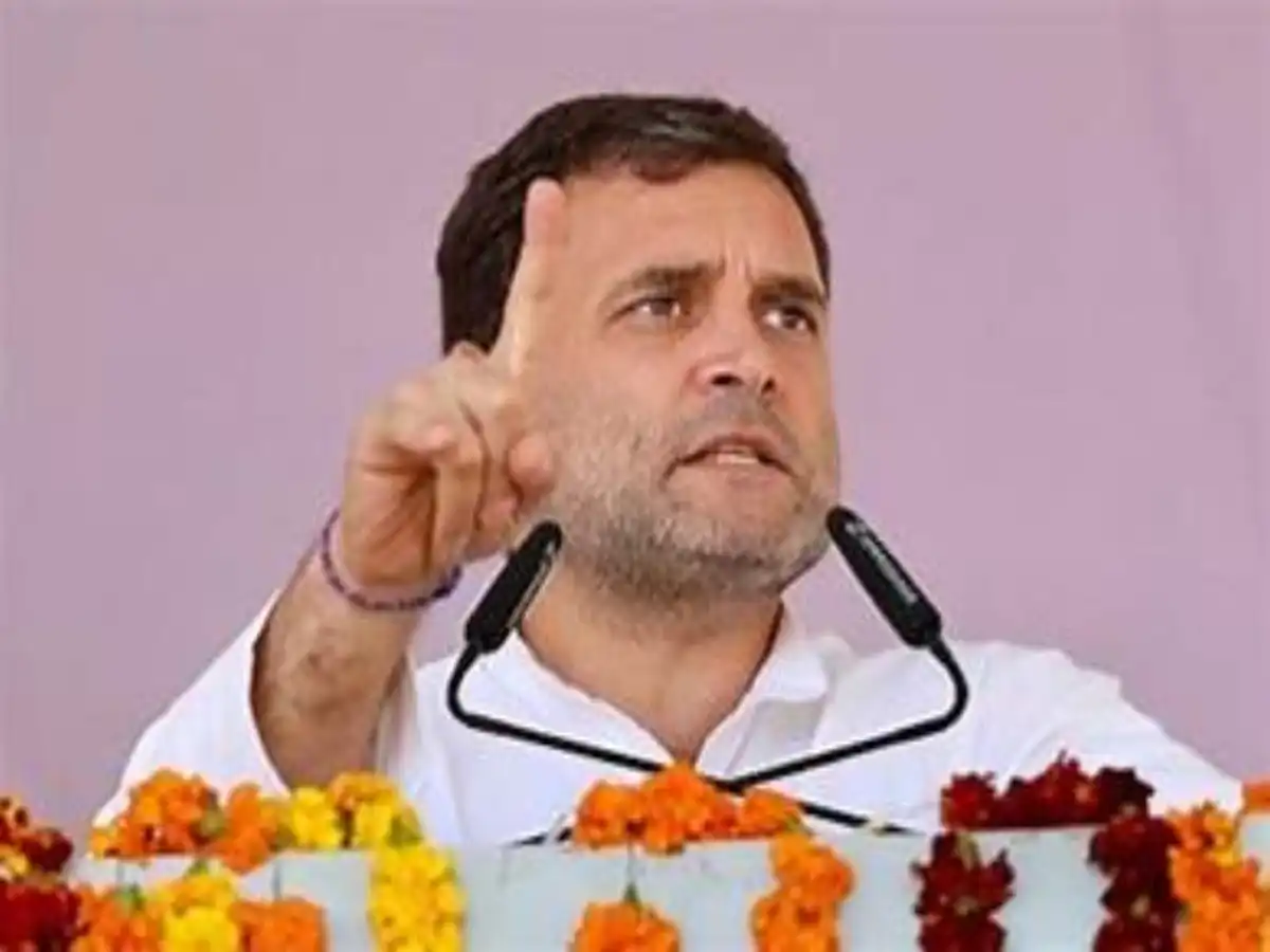 Rahul Gandhi Notice by Election Commission Sparks Verbal Battle with BJP: Analysis & Impact