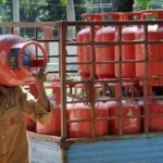 LPG Gas Cylinder Price Update: क्यों बीजेपी ने किया 400 रूपये सस्ता सिलेंडर