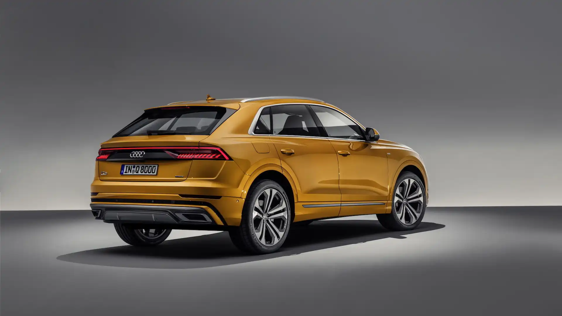 Audi Q8 Limited Edition Launch: 5.9 सेकंड में किमी प्रति घंटे की रफ्तार से दौड़ती है यह कार