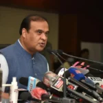 Himanta Biswa Sarma: डुप्लीकेट गांधी को बदल लेना चाहिए अपना सरनेम