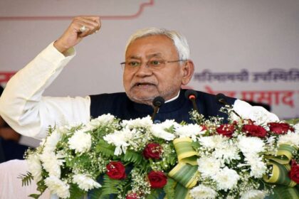 "Bihar CM Nitish Kumar Gears Up: Crucial Strategy Meeting Before Monday's Floor Test"