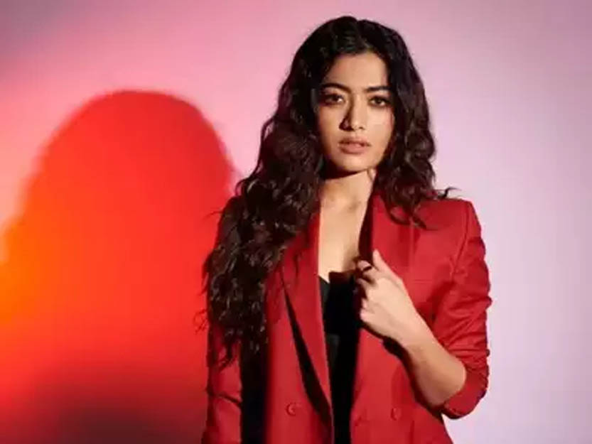 Fandom Love: Rashmika's Heartfelt Gesture Sparks Internet Frenzy