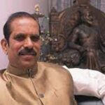 User Mumbai: Former Maharashtra chief minister and senior Shiv Sena leader Manohar Joshi passed away at around 3 am on Friday, two days after he was hospitalised. He was 86. He breathed his last at the Hinduja Hospital, where he had been undergoing treatment since Wednesday. Manohar Joshi, former Speaker of the Lok Sabha was admitted to the hospital after he suffered a cardiac arrest. He was being treated in the Intensive Care Unit (ICU) under close observation as his health did not improve over time. According to his family, his last rites will be performed at Shivaji Park crematorium in Dadar area. Earlier in May 2023, Joshi suffered brain haemorrhage following which he was admitted to the ICU where he was in a semi-conscious state for a few days, before being discharged. Born on December 2, 1937 in Raigad district, in coastal Konkan region of Maharashtra, in a Brahmin family, Joshi obtained his Bachelor's degree in Civil Engineering from the prestigious Veermata Jijabai Technological Institute (VJTI) in state capital. His first plunge into politics began with his tryst with the Rashtriya Swayamsevak Sangh (RSS). Later, he got drawn to the ideology of the Shiv Sena, when Bal Thackeray floated it. The Shiv Sainik was first elected as a municipal councilor in Mumbai during 1968-70 and Chairman, Standing Committee of the Mumbai municipal corporation in 1970. He was then elected to the Maharashtra Legislative Council in 1972 and he served there three terms. He also served as the Mayor of Mumbai during 1976-1977. He was later elected to the Maharashtra Legislative Assembly in 1990 and served as the Leader of the Opposition during 1990-91. The 86-year-old Shiv Sena stalwart emerged as a key leader in 1980s and was widely popular for his organisational skills. Fondly called as, Joshi Sir, was the first CM from the undivided Shiv Sena and he held that post between 1995-1999. In the 1999 general elections, Joshi won from the Mumbai North-Central Lok Sabha Constituency as a Shiv Sena candidate. He went on to become a Union minister of Heavy Industries and Public Enterprises. He was also elected as the Lok Sabha Speaker from 2002 to 2004, when the Vajpayee-led government was in power. Joshi also served as the President of Mumbai Cricket Association (MCA). A senior MCA official told ETV Bharat that as a mark of respect, Mumbai players will wear black arm bands on Friday during their Ranji Trophy quarterfinal game against Baroda. "Former MCA President Manohar Joshi passed away this morning. In today’s Ranji Trophy game - Mumbai vs Baroda at Bandra Kurla Complex , MCA, as a mark of respect Mumbai players will wear black armbands after two minute silence is observed," the official said. ChatGPT Created with AIPRM Prompt "News Headline Generator" Mumbai Mourns: Political Icon Manohar Joshi's Demise Sparks Tributes