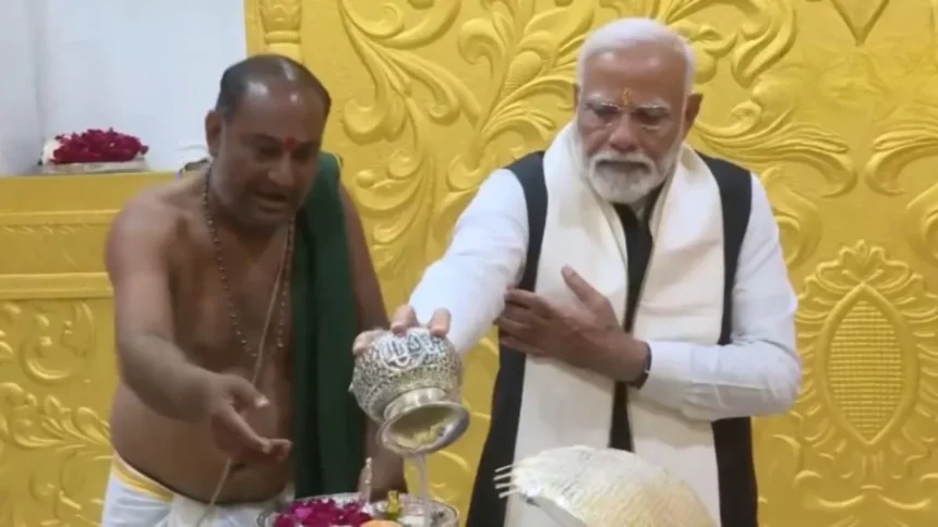 Divine Connection: PM Modi Seeks Blessings at Valinath Dham