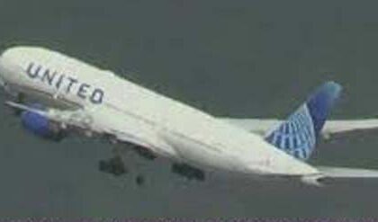 In-flight Shock: United Airlines Plane's Dramatic Tire Loss Sparks Urgent LA Landing