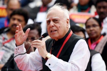 Sibal Demands SIT Probe into Electoral Bonds Allegations