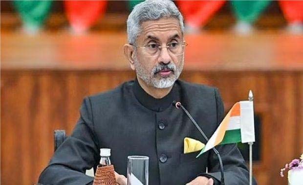 Indo-Singapore Summit: Jaishankar Engages with Lee Hsien Loong