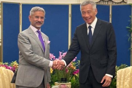 Fintech Expansion: EAM Jaishankar Leads Talks