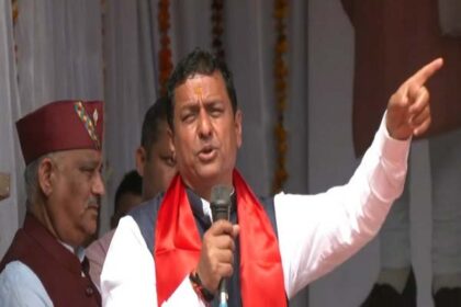 In the precincts of Pauri, situated in Uttarakhand, Anil Baluni, the candidate endorsed by the BJP for the Garhwal Lok Sabha constituency, formally submitted his candidacy at the administrative office on Tuesday. Accompanying him were esteemed figures such as Union Minister Smriti Irani, Mahendra Bhatt, the president of the Uttarakhand BJP state chapter, and Dhan Singh Rawat, a minister in the Uttarakhand cabinet. Preceding his submission of the nomination papers, Baluni led a procession commencing from the Ramleel Maidan in Pauri Garhwal, culminating at the administrative office. Present alongside him were Tirath Singh Rawat, the incumbent MP from Pauri, and Manish Khanduri, a prominent figure within the party ranks. Baluni's electoral adversary is Ganesh Godiyal of the Congress party, who is slated to formalize his candidacy on the morrow. Hailing from the village of Nakol in Uttarakhand's Pauri district, Baluni's political journey commenced within the confines of the aforementioned district. His inaugural foray into electoral politics was during the inaugural Uttarakhand Assembly elections in 2002, subsequent to the state's separation from Uttar Pradesh. However, his initial nomination was contested and subsequently annulled, leading to legal recourse pursued through the High Court and eventually the Supreme Court. Although the Congress candidate Surendra Singh Negi emerged victorious from the Kotdwar constituency in 2002, the Supreme Court deemed Baluni's candidacy valid, resulting in the annulment of the election. Consequently, a by-election was convened in 2005, resulting in Baluni's defeat. Following this electoral setback, Baluni abstained from further electoral contests and relocated to Delhi. Establishing proximity to Prime Minister Narendra Modi, Baluni was nominated to the Rajya Sabha by the BJP in 2018, representing Uttarakhand, culminating in his tenure's conclusion in 2024. Subsequently, the BJP nominated Mahendra Bhatt, the incumbent state president, to the Rajya Sabha, whilst fielding Baluni for the Garhwal Lok Sabha constituency. Prior to his candidacy, Baluni was appointed as the national spokesperson for the BJP, entrusted with the mantle of overseeing the party's media affairs at the national level.