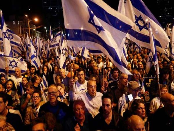 Chaos in Israel: Calls for Netanyahu's Ouster Shake Nation