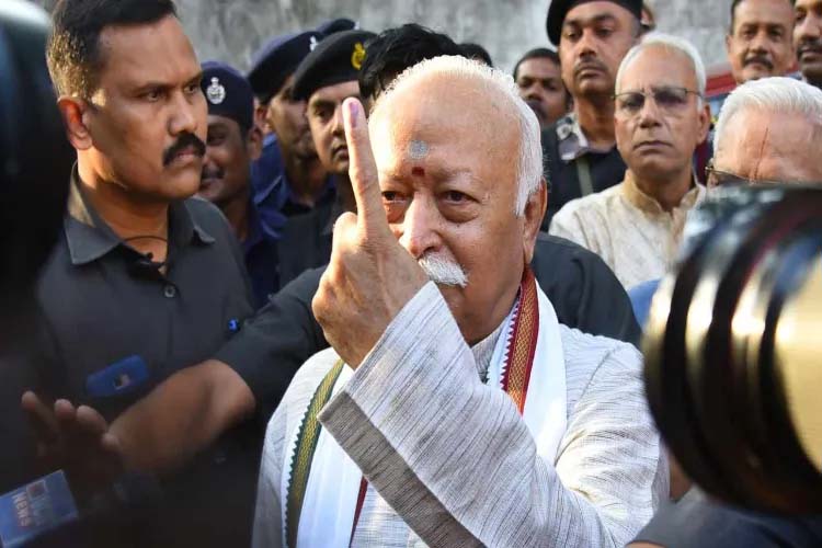 Mohan Bhagwat Votes: "RSS Chief Advocates Voting in Nagpur"