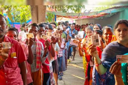 Bihar Voters Alert: EC Adjusts Poll Hours Amid Heatwave