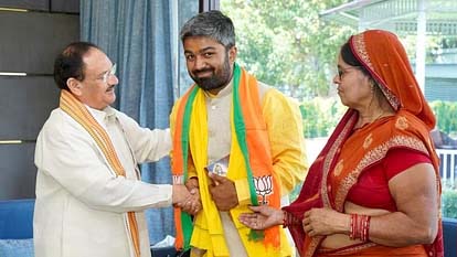 Manish Kashyap from Bihar Embraces BJP