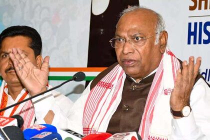 Strategic Silence: Kharge's Amethi, Rae Bareli Choices