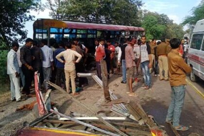 Bus Horror: 17 Injured in Uttar Pradesh Mishap