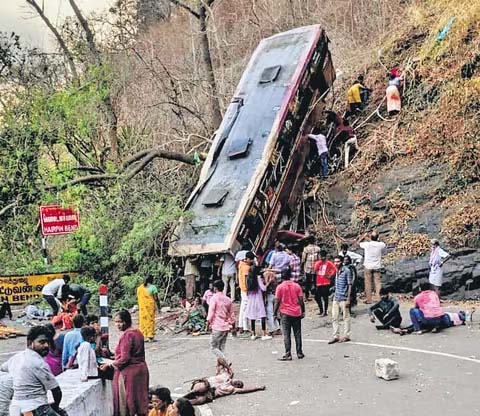 Chaos in Yercaud: Bus Mishap Leaves 5 Dead, Dozens Hurt