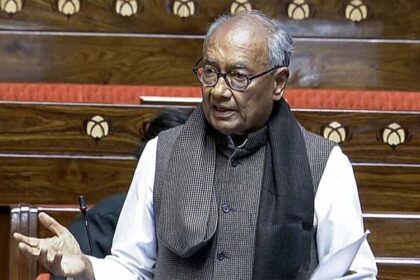 Digvijay Singh Calls It Quits: Youthful Politics Ahead