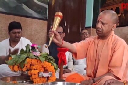 Spiritual Spectacle: CM Yogi Leads 'Rudrabhishek' Ritual