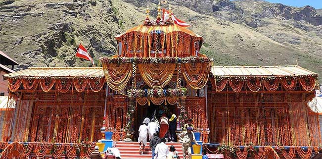 Badrinath Dham Opens Gates, Uttarkashi Police Monitors Pilgrimage