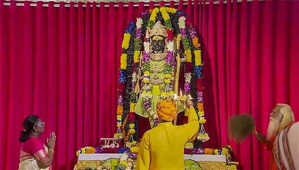 Ayodhya Visit: President Murmu's Devotion