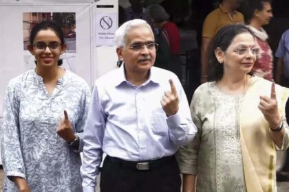 Democratic Duty: RBI Governor Shaktikanta Das at Polls