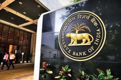 RBI Optimistic: Anticipates 7% GDP Growth in FY25