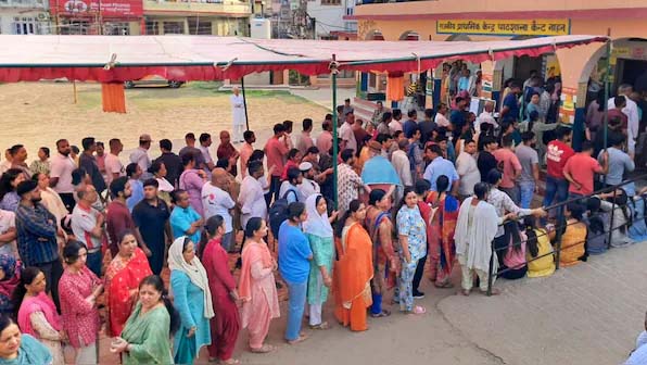 Shocking: Bengal Mob Submerges EVM in Pond Mid-Election