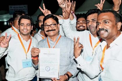 Lok Sabha Stir: Mumbai NW Candidate Opposes Ravindra Waikar Oath