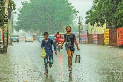 Chances of rain in many districts of UP today: Yellow alert issued for 11 districts including Prayagraj, Varanasi, Amethi