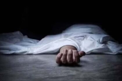 A sixth grader student committed suicide at home in Meerut