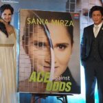 Tennis Star Sania Mirza's Hilarious Reaction to SRK's Biopic Idea