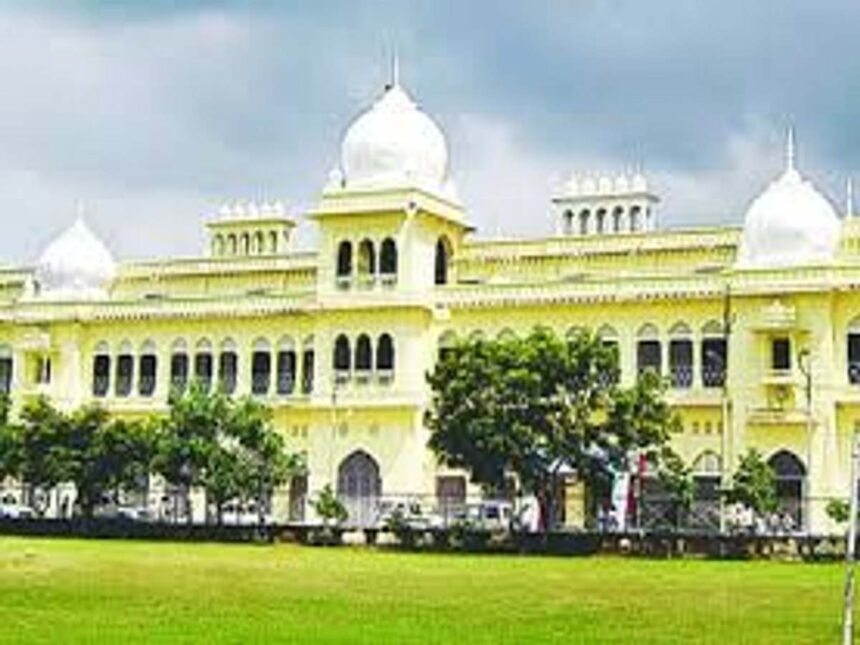 Record breaking applications from foreign students for Lucknow University admission