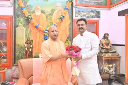 Union Ministers of State Pankaj Chaudhary and Kamlesh Paswan met CM Yogi