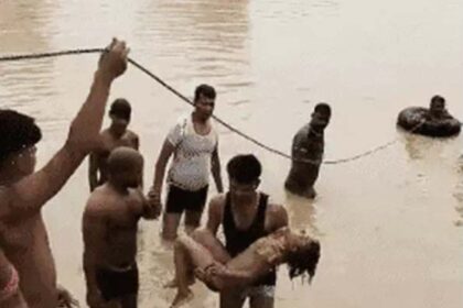 Eight children drowned in a pond near Yamuna Expressway in Agra