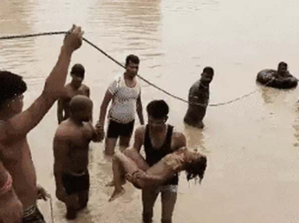 Eight children drowned in a pond near Yamuna Expressway in Agra