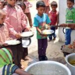 Innocents are being made fun of in mid-day meal, instead of nutritious food they are getting khichdi and thin dal