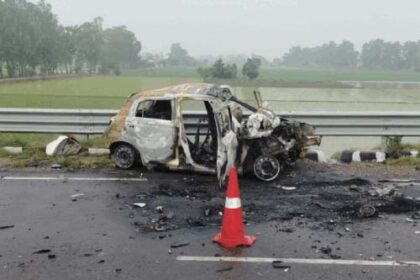 Tragic accident in Haryana... Car caught fire after colliding with a truck, three people burnt alive