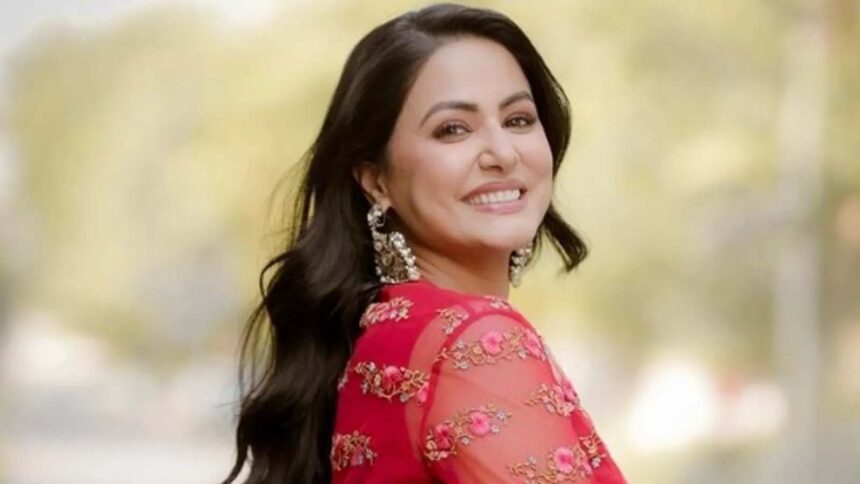 Hina Khan, who is battling breast cancer, posted an emotional post to her fans