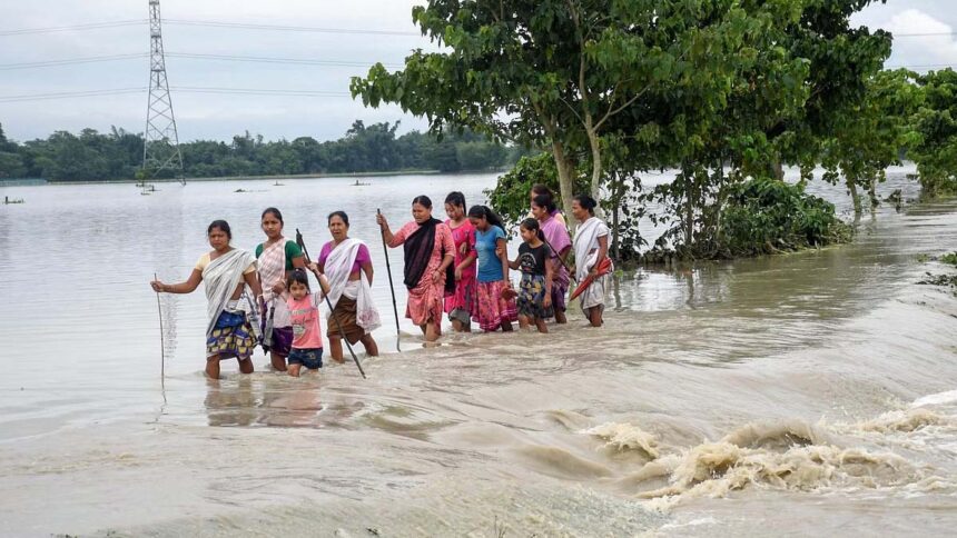 Situation worsens due to floods in Assam, death toll is constantly increasing