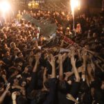 When the flag was raised amidst the chants of Ya Sakina and Ya Abbas, the mourners started crying