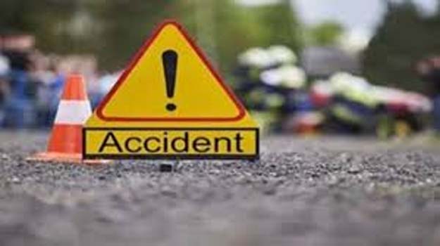 3 people including 2 brothers died in Firozabad road accident