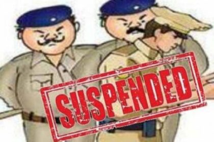 SP Neeraj Kumar Jadoun suspended the inspector and constable who took bribe