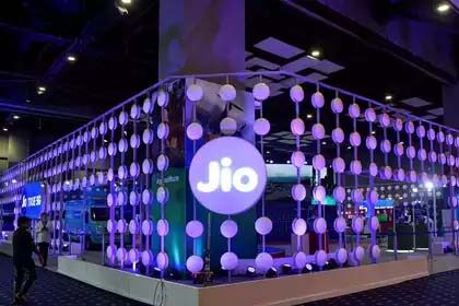 Jio's profit is Rs 3 thousand crores, Reliance suffers a loss of 5 percent