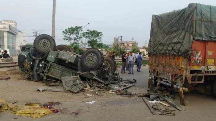 Collision Between Army Truck And Trailer In Jalandhar