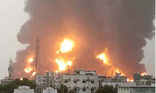 Israel recovered the 'price of blood' from Houthis, carried out the first air strike in Yemen, hideouts turned into a ball of fire