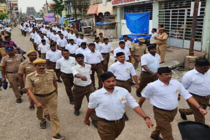 Now government employees will be able to participate in RSS programs, the center has lifted the ban