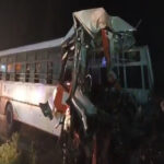 In Aligarh, a high speed roadways bus collided with a truck going ahead, two people including a woman died, 25 injured