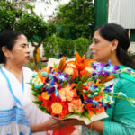 Mamata Banerjee West Bengal CM met Arvind Kejriwal Wife Sunita Kejriwal Delhi ann