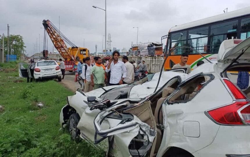 Major accident in Moradabad; Two cars collided, one car jumped and hit a bus, 5 people including father and 3 sons died