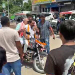 Massive protest against the Union Minister in his own parliamentary constituency: Striking ANMs stopped Giriraj Singh's convoy, BJP leaders abandoned their vehicles and fled on bikes